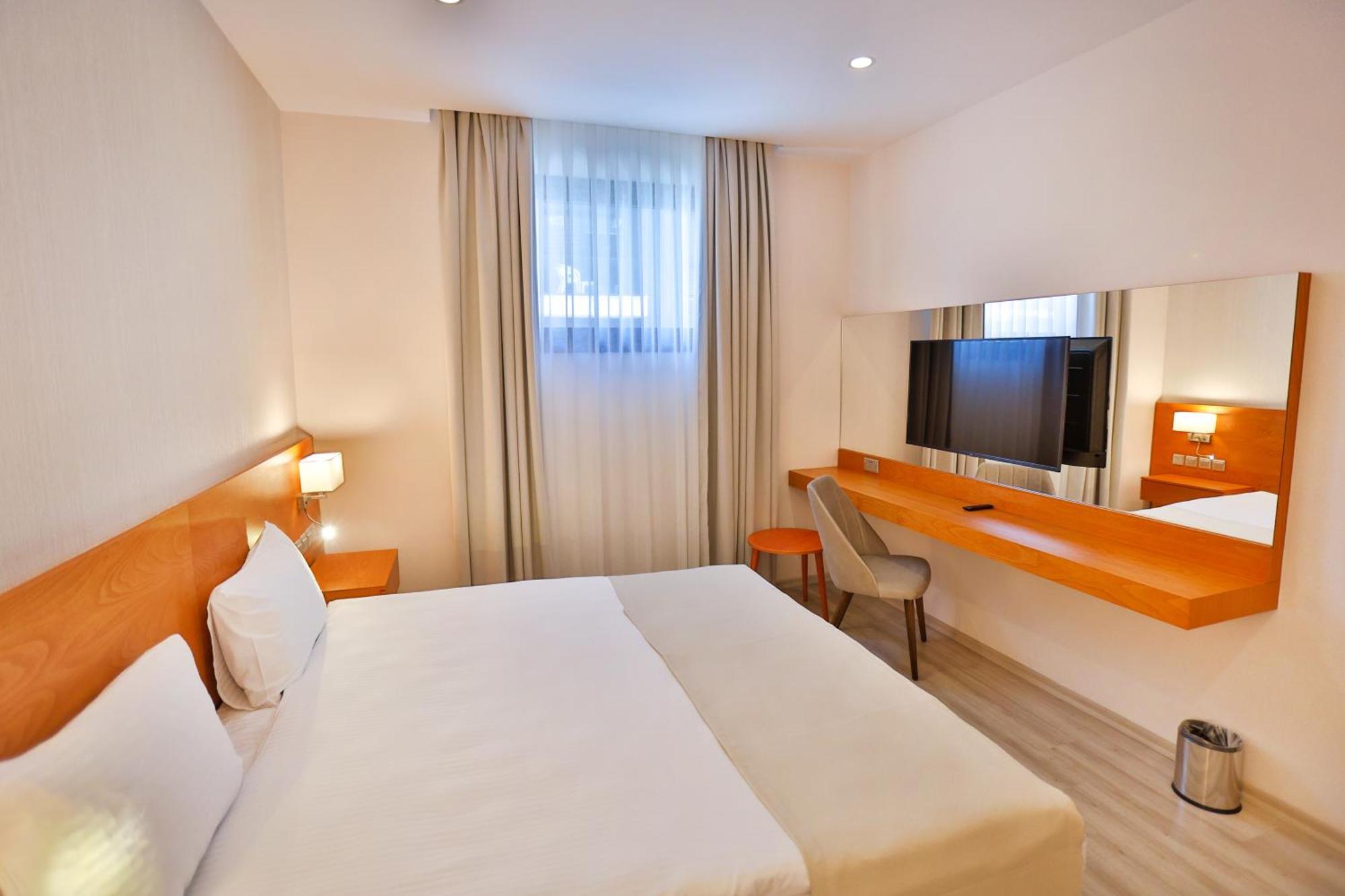 Caddem Inn Hotel Famagusta  Exterior photo